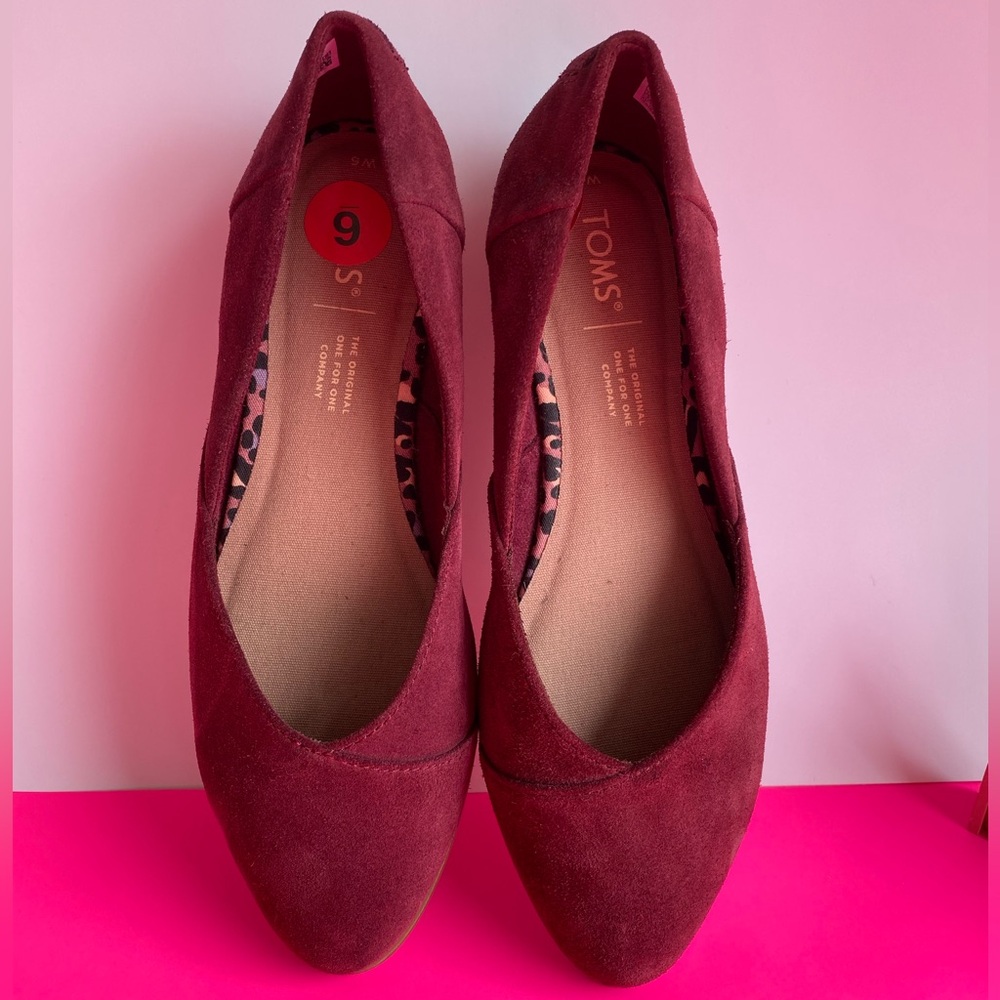 TOMS women’s Jutti Neat flats in suede Burgundy 6